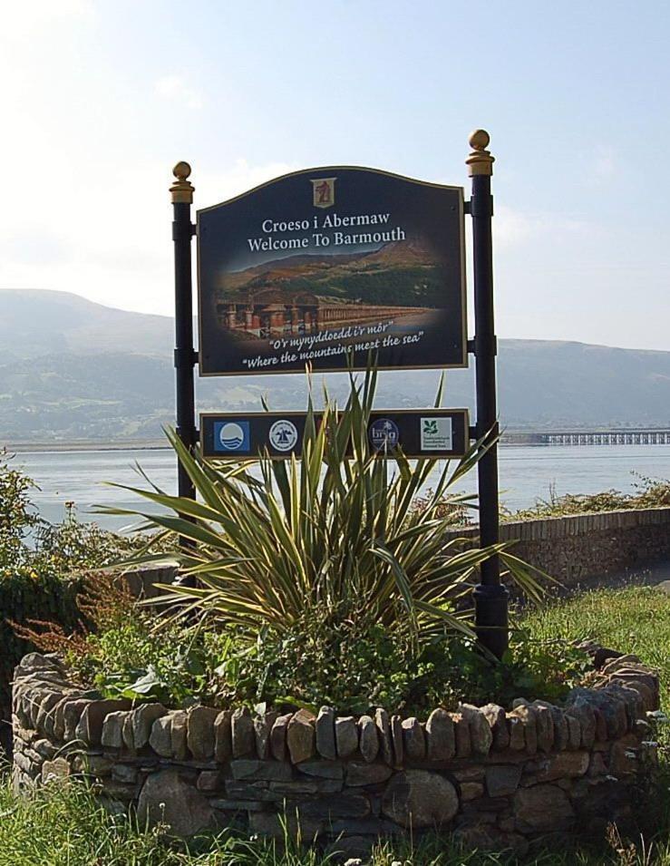 Hafan Y Traeth Front In * Barmouth