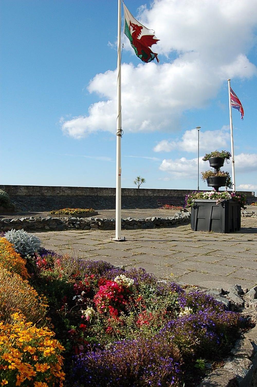Hafan Y Traeth Front In *