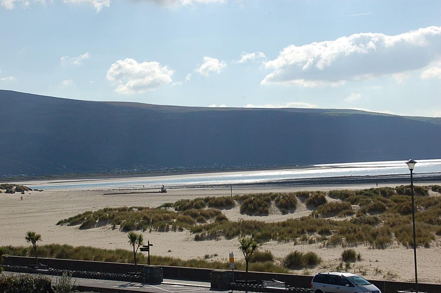 Hafan Y Traeth Front In *
